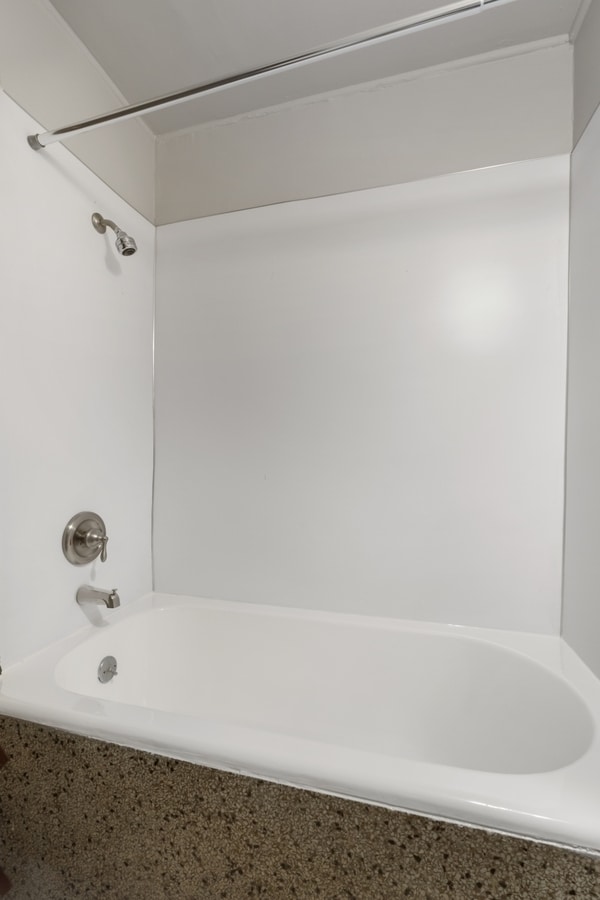 Building Photo - 16 N Broadway St