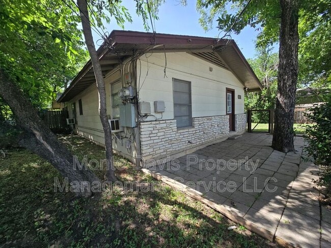Building Photo - 4708 Red River St