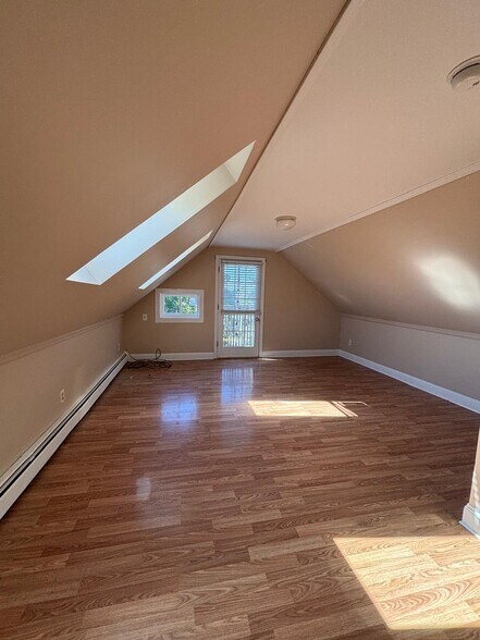 ROOM 2. 2ND FL - 54 Hamburg Ave