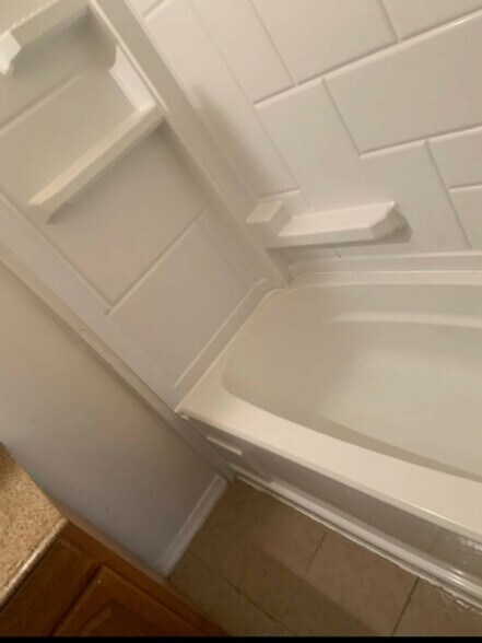 Primary Photo - 4200 W Girard Ave