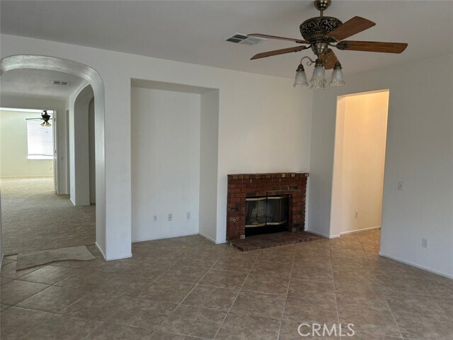 Building Photo - 35921 Camelot Cir