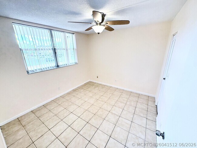 Building Photo - 6070 NW 64th Ave