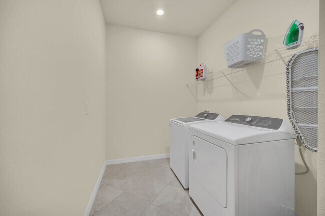 Building Photo - 16388 St Kitts Cir