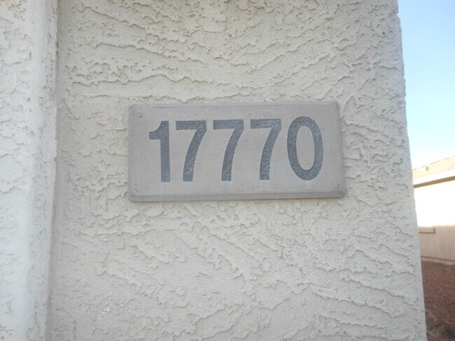 Building Photo - 17770 W Red Bird Rd