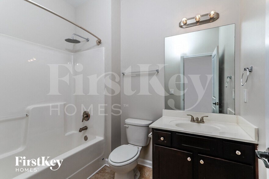 Building Photo - 4518 Abbey Ln