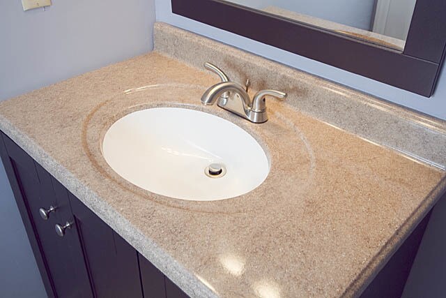 Building Photo - Cozy 1 Bed / 1 Bath End Unit Townhome In North Durham!