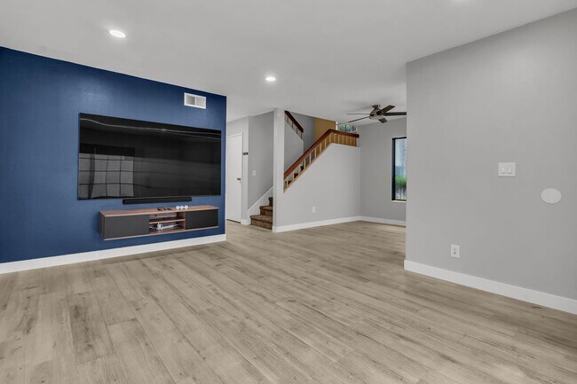 Building Photo - 3097 W Cheryllyn Ln