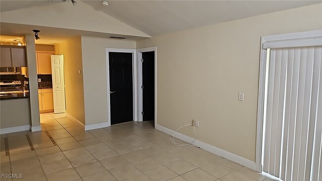 Building Photo - 3401 Winkler Ave