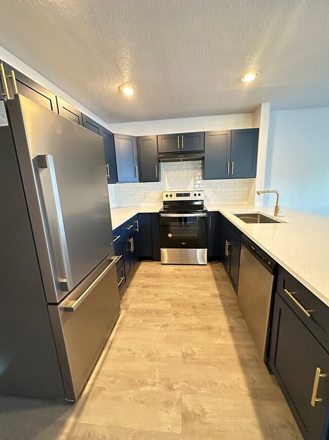 Building Photo - Beautifully Remodeled 3-Bedroom, 2-Bath Ho...