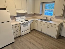 Building Photo - 79 W Dupree St