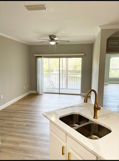 Building Photo - 120 Old Town Pky