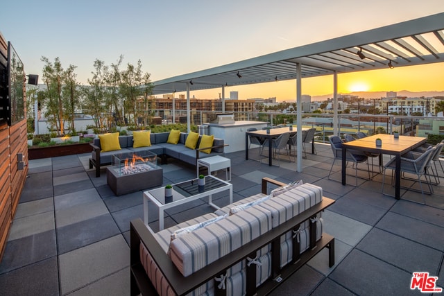 Building Photo - 800 Colorado Ave