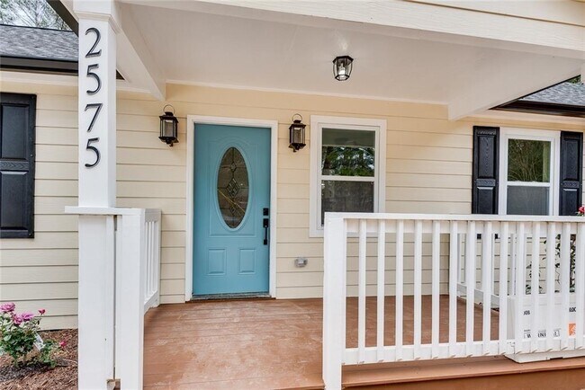 Building Photo - 2575 Barrylynn Dr
