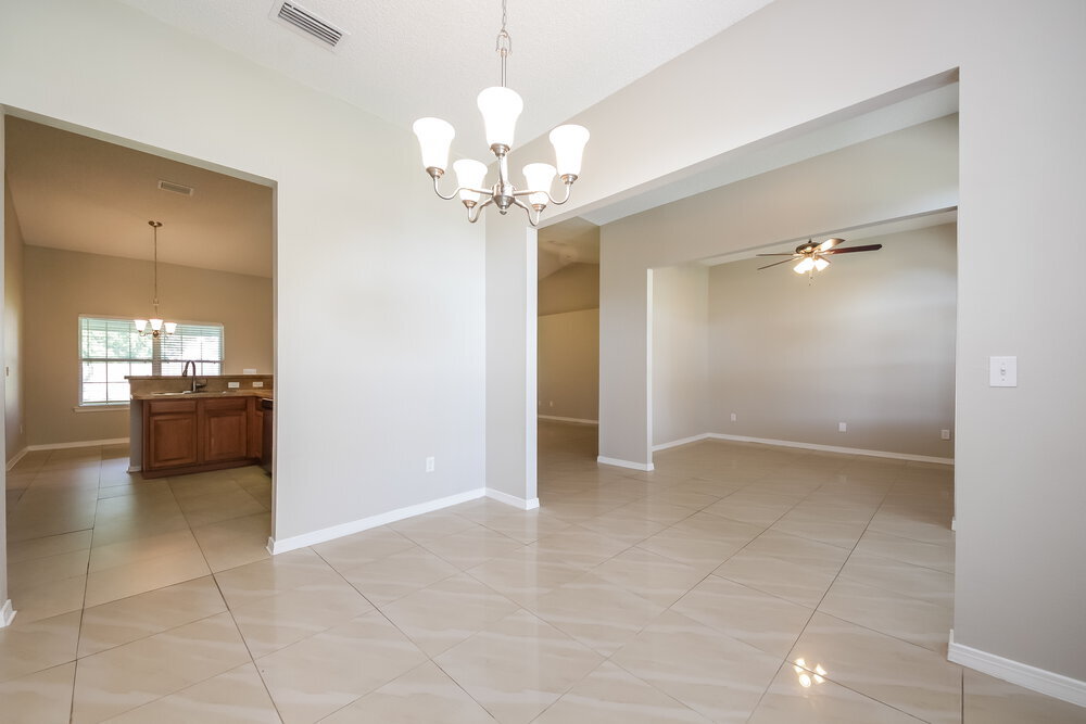 Building Photo - 3209 Silverado Cir