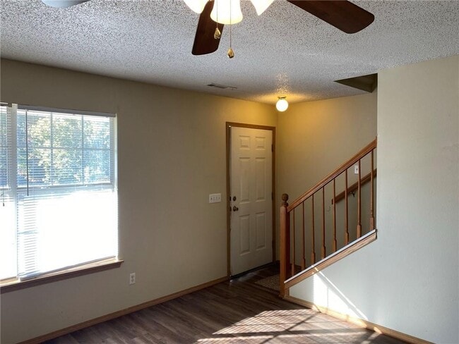 Building Photo - 3044 W Marigold Dr