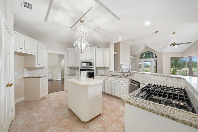 Building Photo - 38 Kelliwood Ct Cir