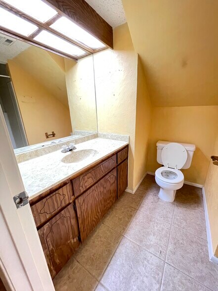 Building Photo - 9011 Sawtooth Ln