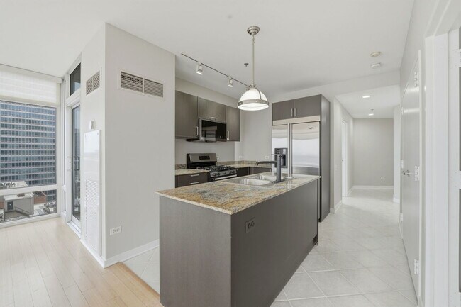 Building Photo - 510 W Erie St