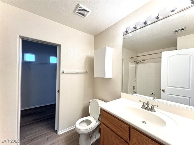 Building Photo - 7279 Twin Maples Ct