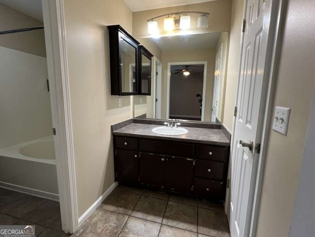 Building Photo - 517 Lake Jordan Blvd W