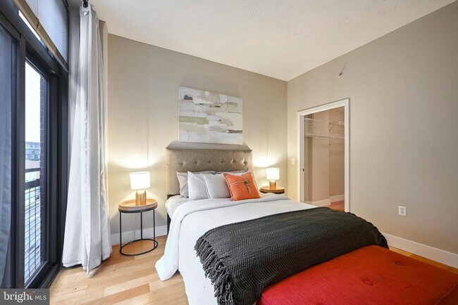 Building Photo - 2120 Vermont Ave NW