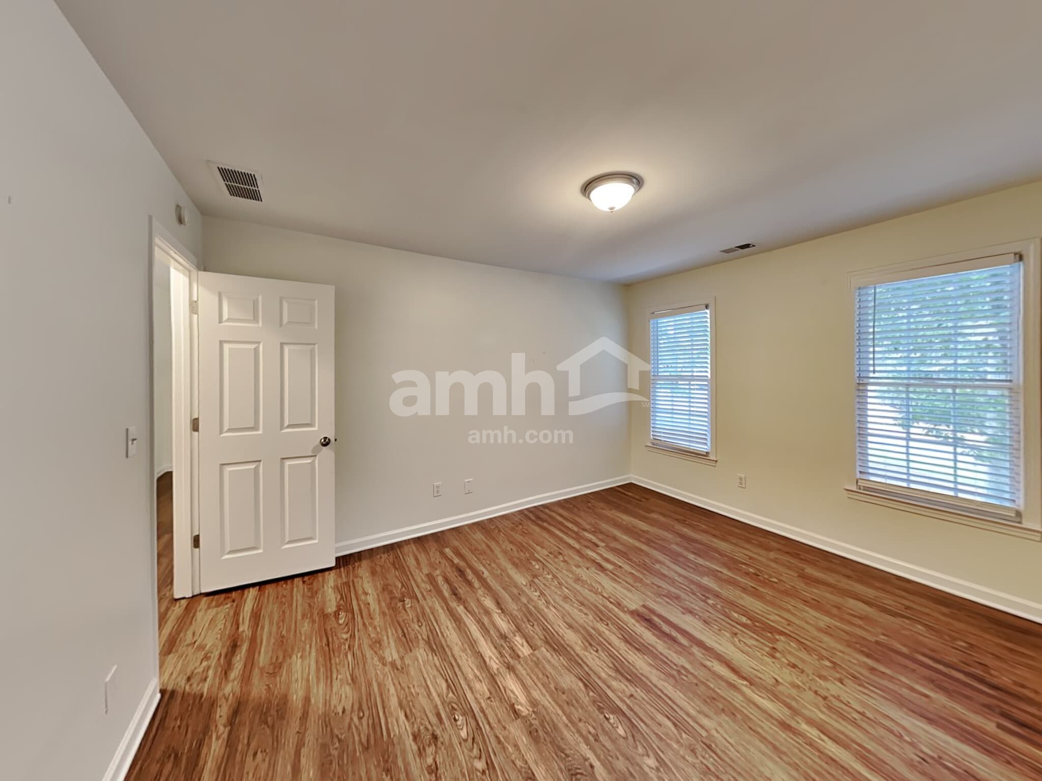 Building Photo - 3987 Fox Glen Dr