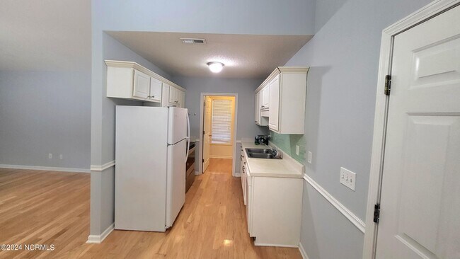 Building Photo - 254 Buff Ct