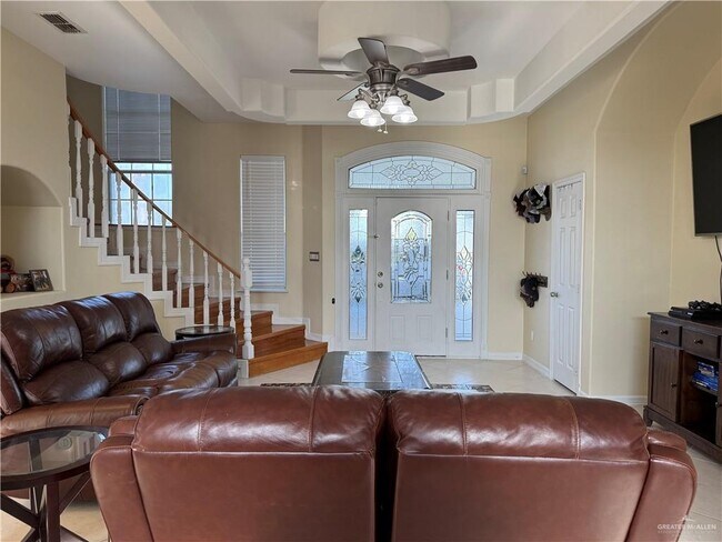 Building Photo - 25 Rhett Dr