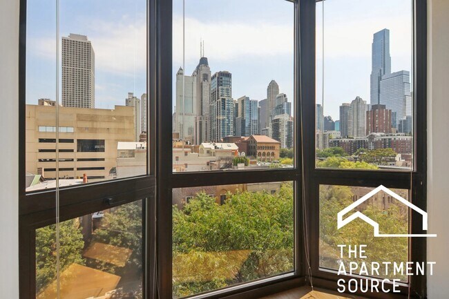 Building Photo - 1000 N La Salle Dr