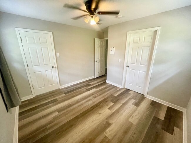 Building Photo - Charming 3 Bedroom Home in Pearl!
