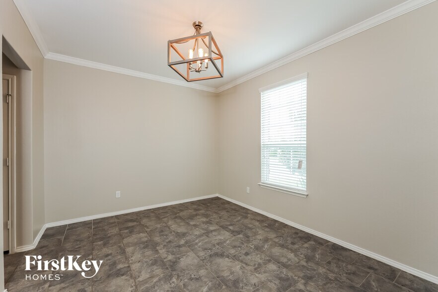 Building Photo - 7111 Marina Del Rey