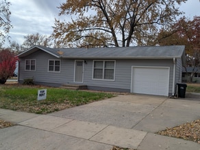 Building Photo - 1121 Dover St