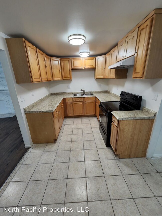 Building Photo - 4 br, 1 bath House - 10811 55th Ave S