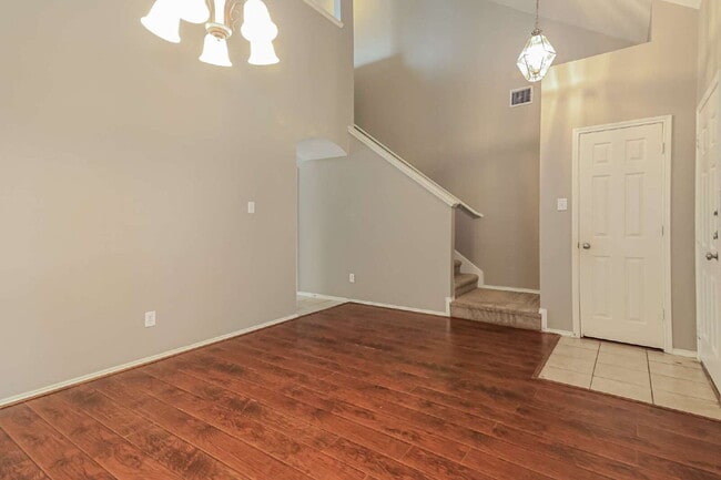 Building Photo - 5728 Bedrock Dr