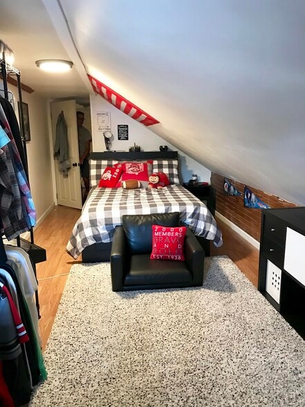 Bedroom - 2307 Neil Ave