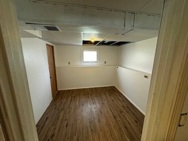 Building Photo - 5337 W Patterson Ave