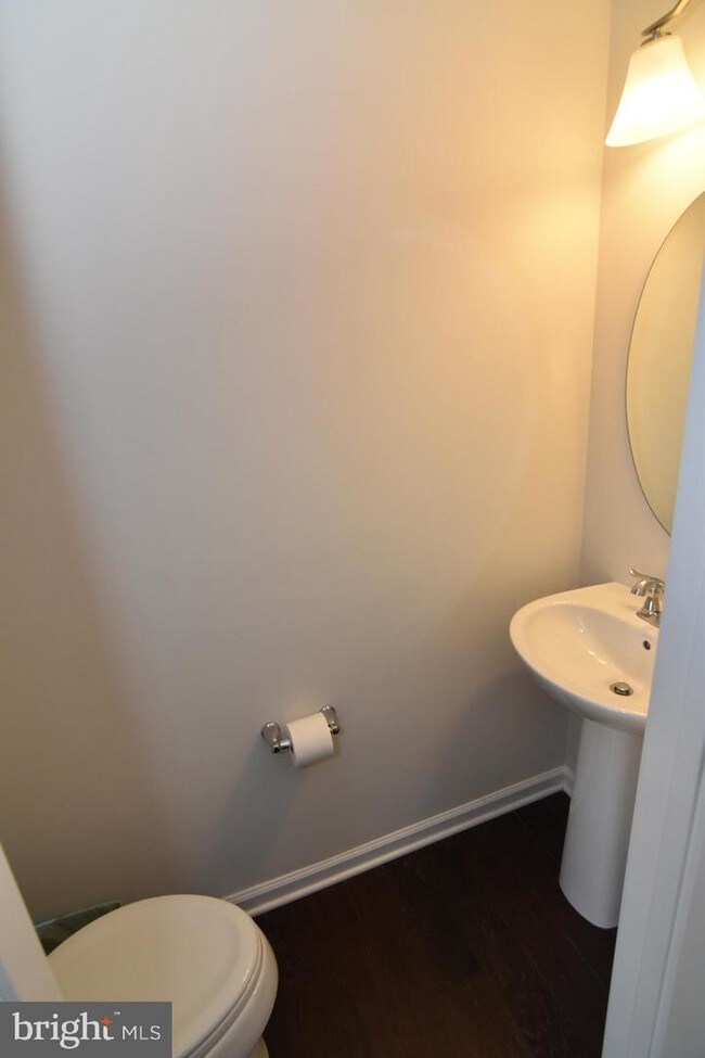 Building Photo - 3544 Briarwood Dr