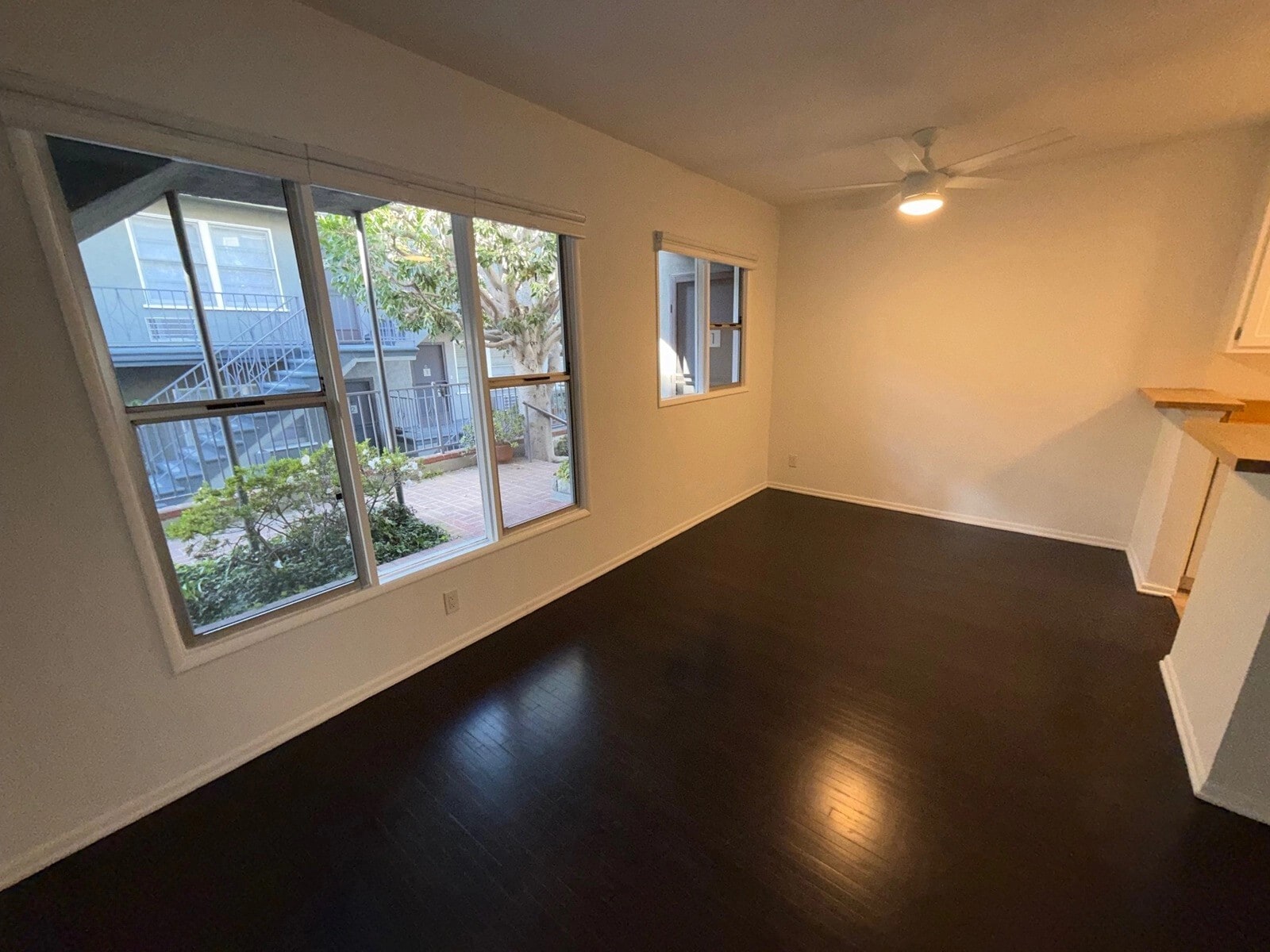 Building Photo - 1940 S Beverly Glen Blvd