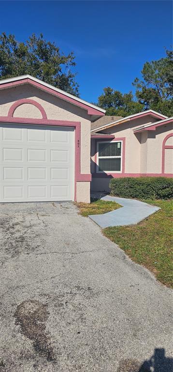 Primary Photo - 801 Victoria Blvd