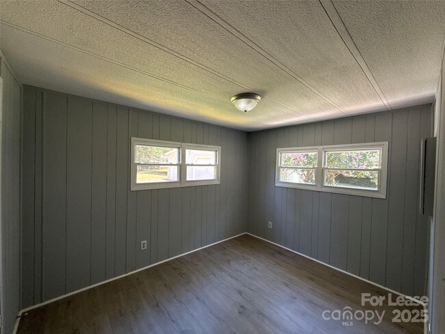 Building Photo - 5248 Montana Cir NW