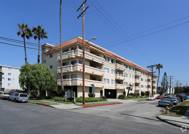 Primary Photo - Lido Apartments - 4280 Lindblade Dr