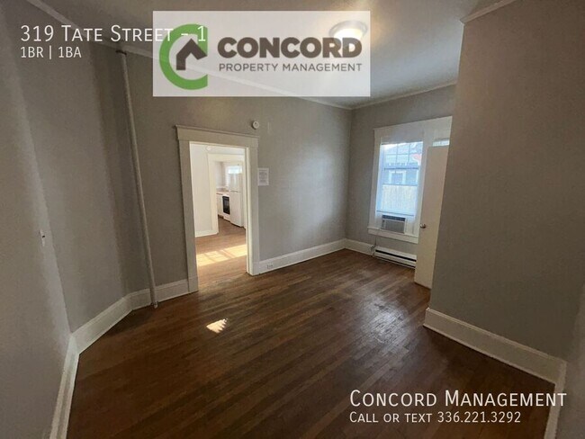 Building Photo - 319 Tate St