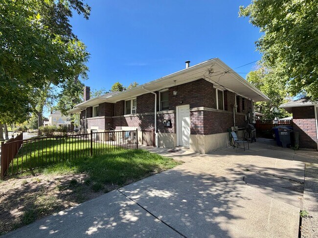 Building Photo - 1177 E 100 S