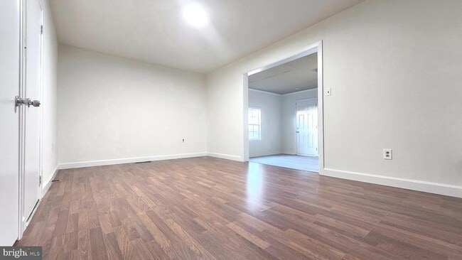 Building Photo - 356 Mockingbird Ave