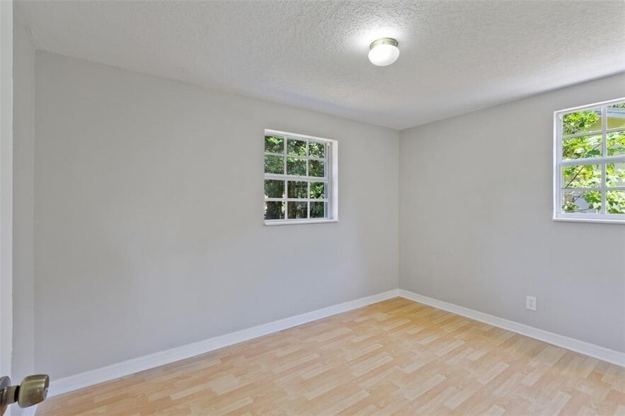 Building Photo - 7313 N Dartmouth Ave
