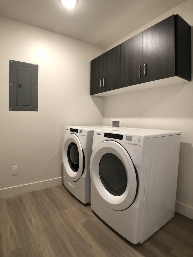 Building Photo - 437 S 1400 E