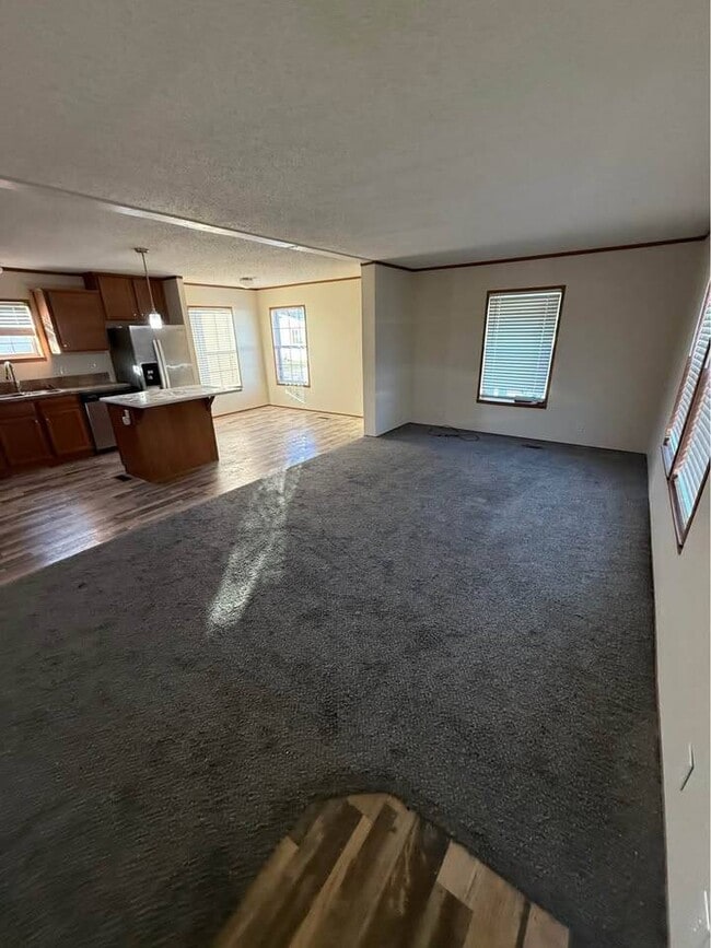 Building Photo - 1322 Cambridge Ln