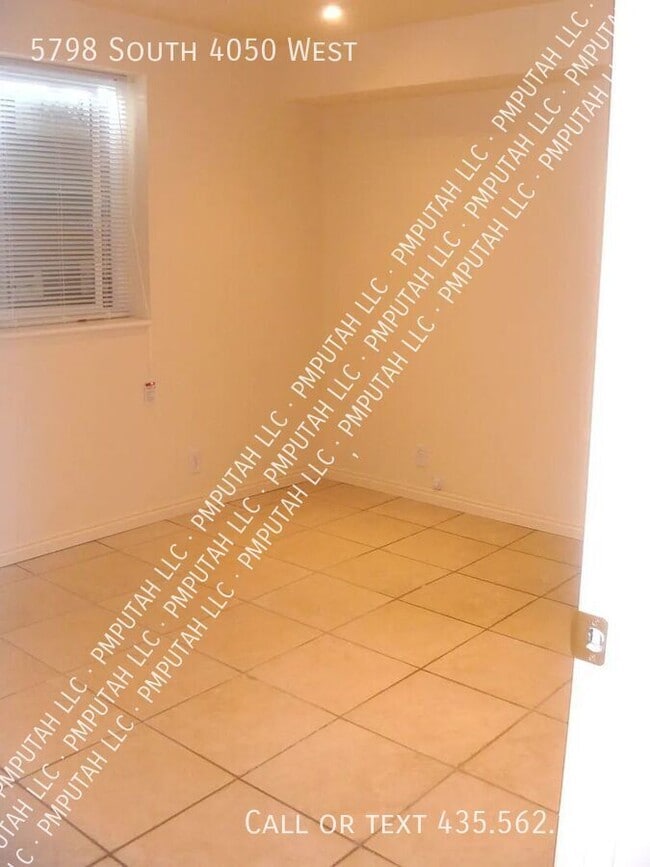 Building Photo - 5798 4050 W St