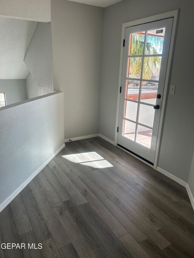 Building Photo - 7401 Le Conte Dr