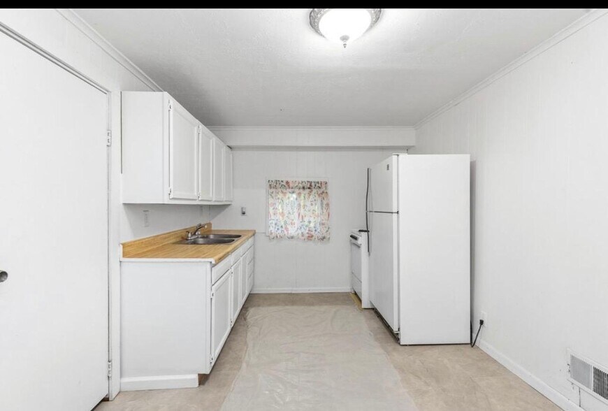 Building Photo - 13664 Wabasis Ave NE